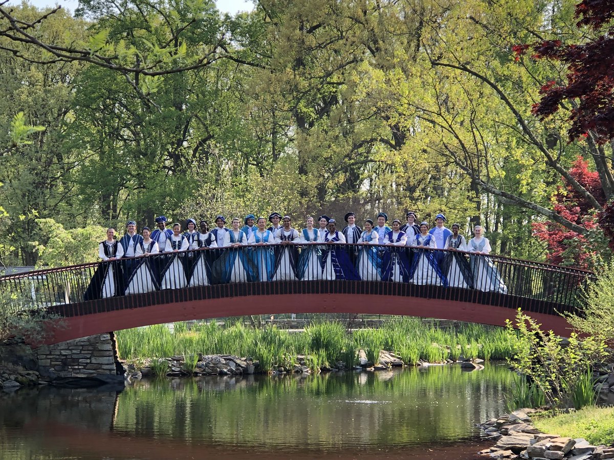mrhschoirs's tweet photo. Beautiful concert tonight at Bon Secours! https://t.co/6mijnAH1ur