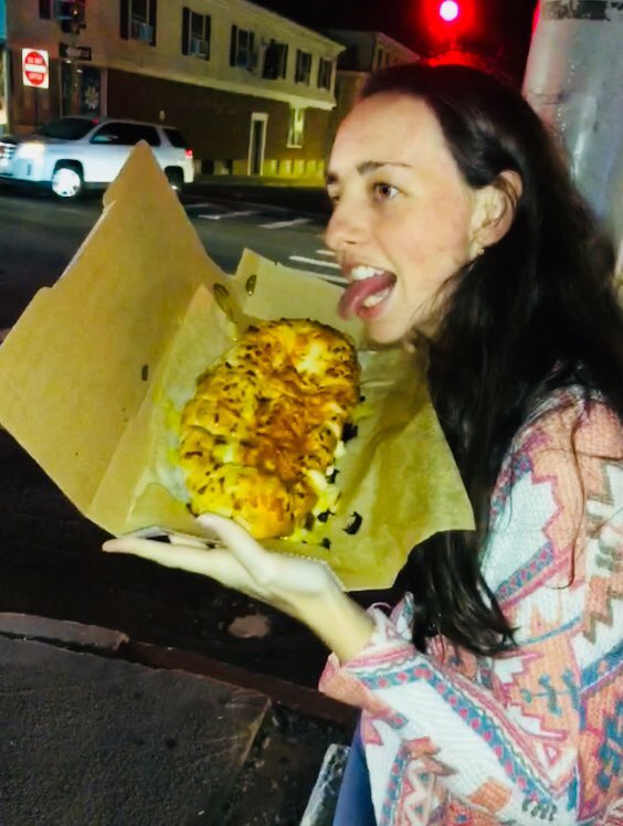 stephhsullivan's tweet photo. Krusty Krab Pizza is the pizza for you and me!🎶 https://t.co/MDOcFBghWF