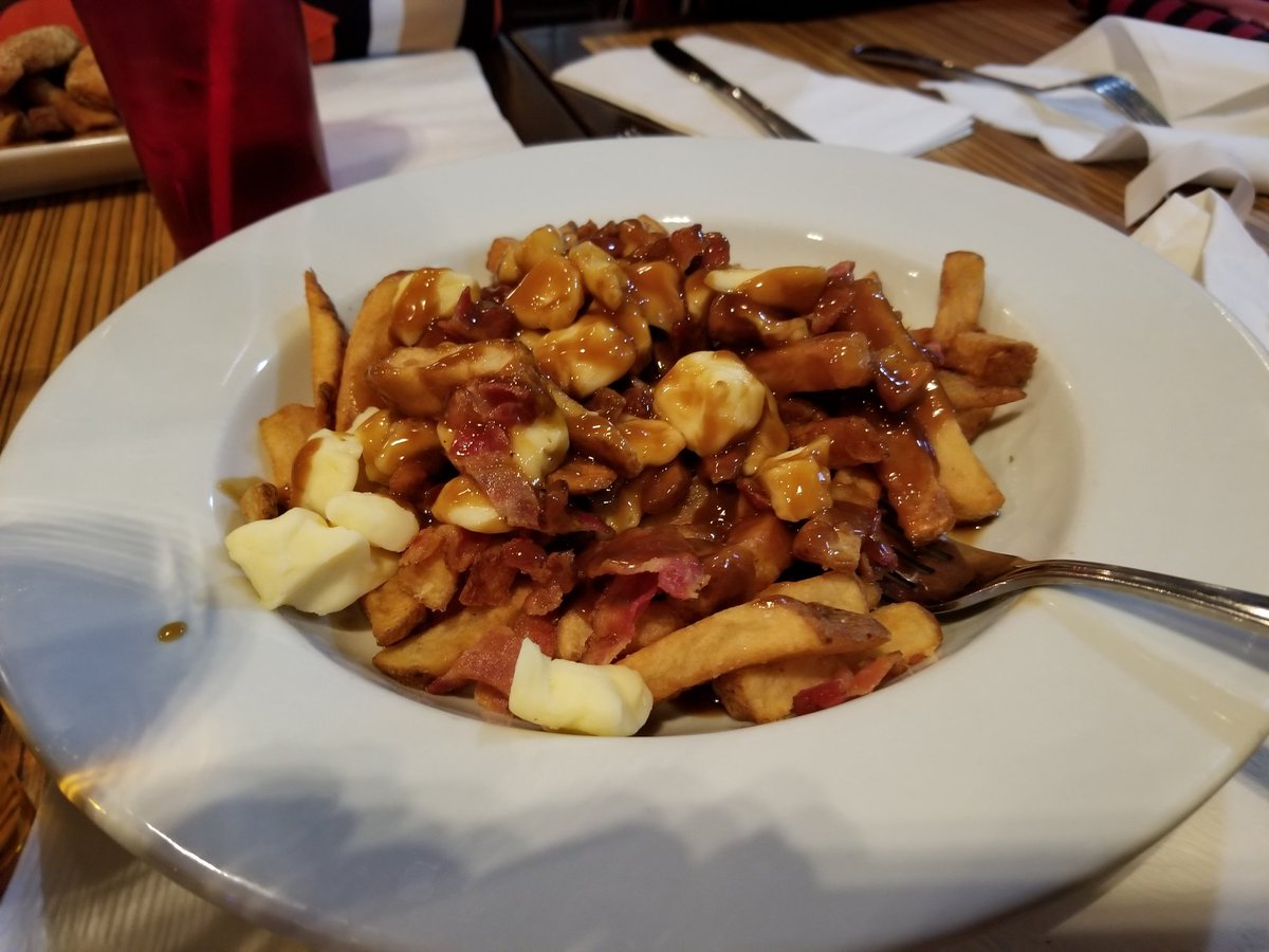 I'm hungry. #Poutine