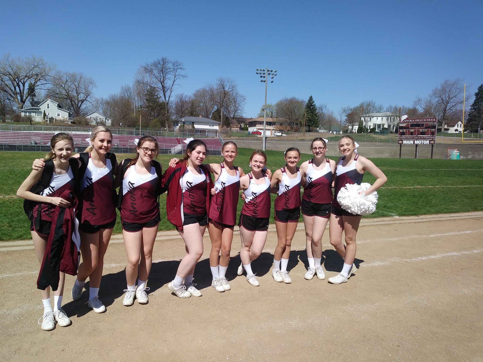 Anoka HS Activities on Twitter "Anoka Cheer got invited to help Anoka