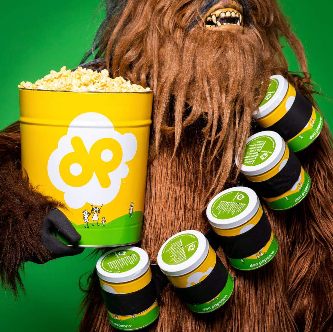docpopcornli's tweet photo. (opens a tin of Doc Popcorn)
*insert happy Chewbacca noise here* #MayThe4thBeWithYou https://t.co/uRnYK2ohz8