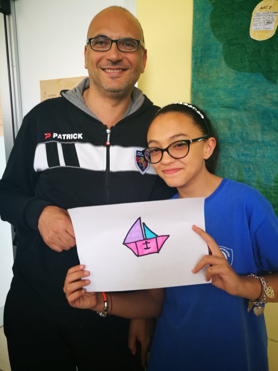 GommalaccaT's tweet photo. Progettazione immaginaria della Nave #aware nel laboratorio intergenerazionale di #ReCollocal a #RioneCocuzzo #Potenza gli abitanti si confrontato, il viaggio inizia ad essere immaginato. @ariane_bieou @PaoloVerri @Matera2019 @reteteatro41 @odsmatera https://t.co/Ravlqm2ip2