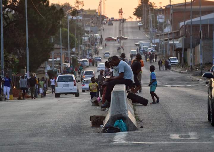 Dark_Zambane's tweet photo. @Alex_Township Previously known as Vasco da gama street and currently renamed Florence Maposho street. Moposho participated in many political activities in the township, including the 1957 bus boycott. When the ANC was banned she went into exile and rose up the party's ranks until Morogoro 1969 https://t.co/v9zl3GYEWW