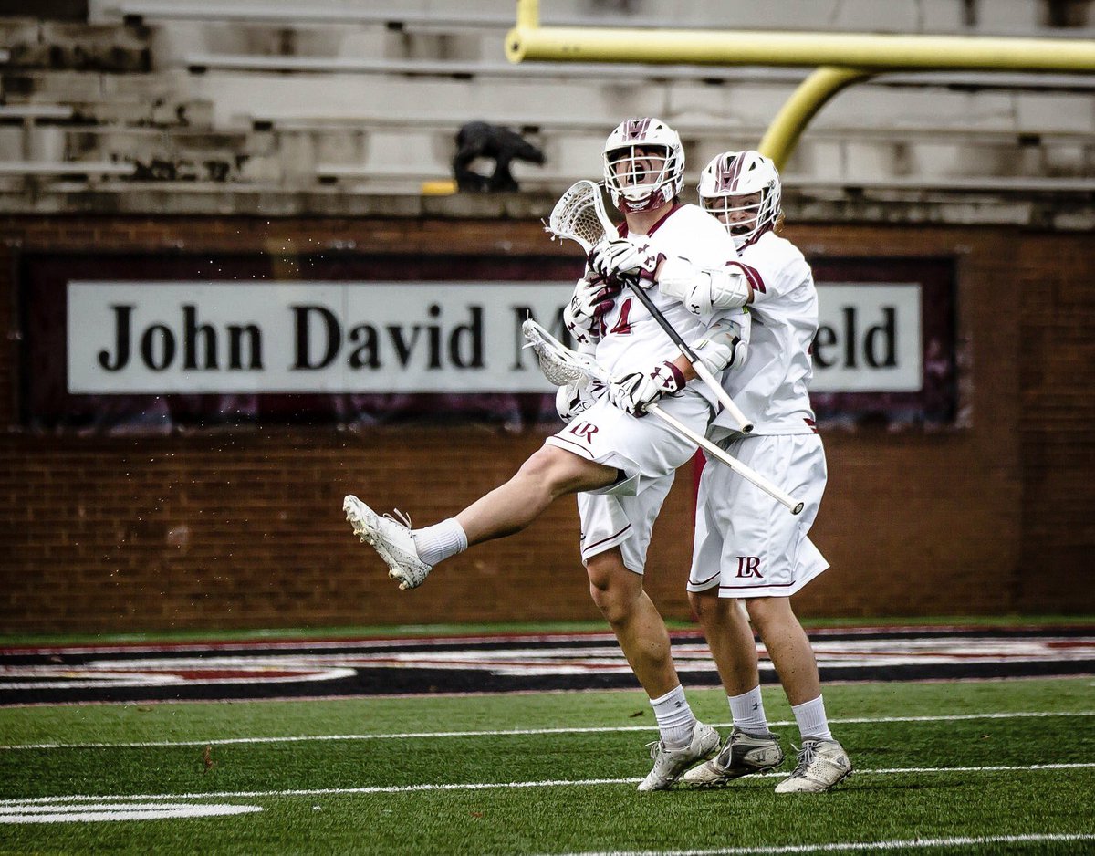 jakepierce0's tweet photo. Get up Bear Nation it's NCAA GAME DAY  #herewegobears https://t.co/q5mI9DTgod