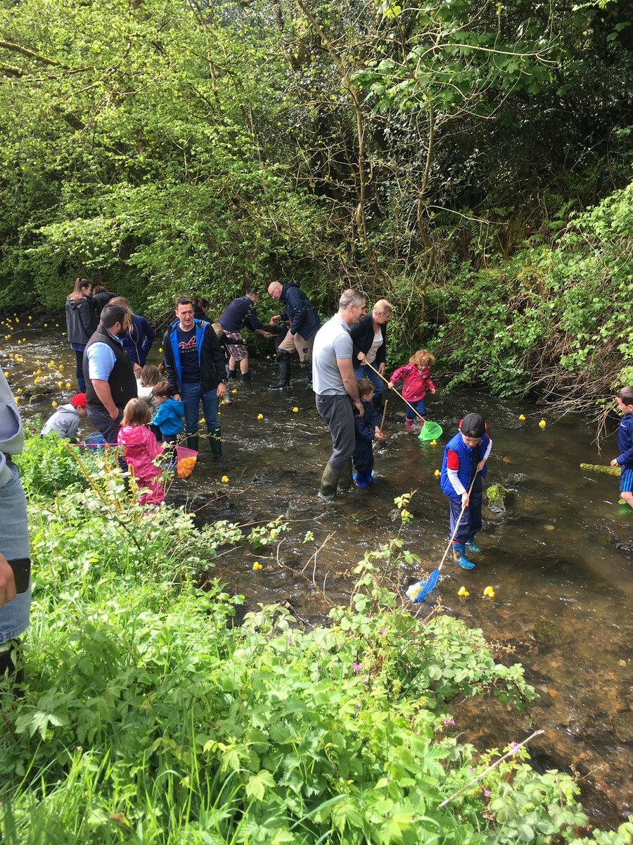 YsgolPumHeol's tweet photo. Bore braf! Perffaith am ras hwyaid. Diolch i bawb a wnaeth gefnogi’r digwyddiad #CRAFf #pumheol https://t.co/dJraE7ok9f