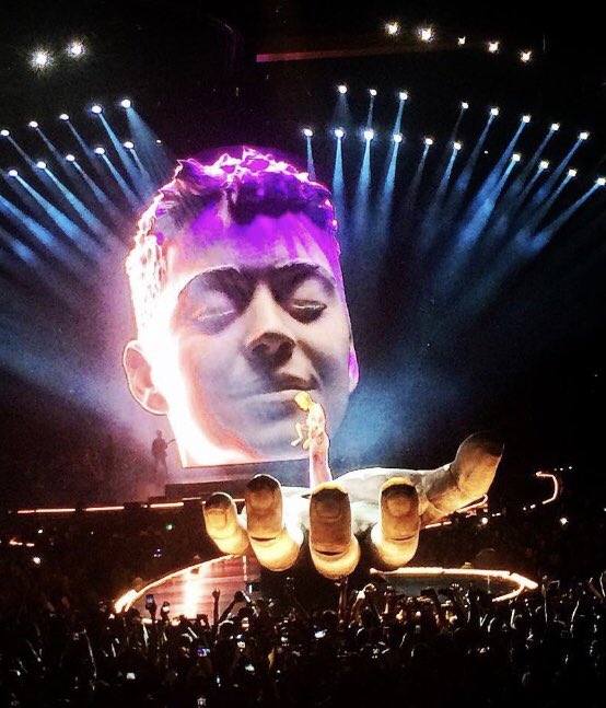 KatyMarryme_'s tweet image. Just this once...
I am a Katycat. I am not a Swiftie.
i have nothing against TS, never did, she is talented (obv) and has earned her success. 
However, the end of the “bad blood” means we stop throwing stones at each other, NOT sleep in the same bed 🤷‍♂️🤷‍♂️ JS
#RespectFANS