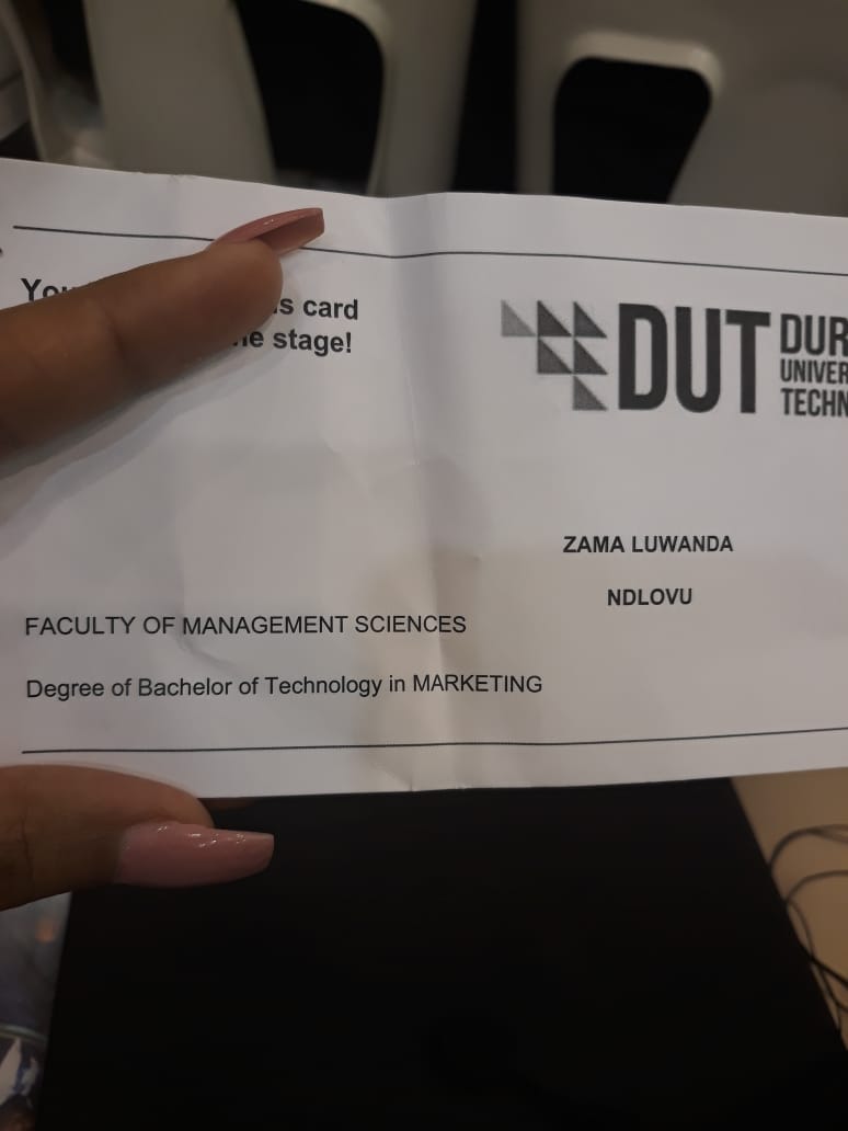 SvndsMusic's tweet image. #BlackGals doing it #DutGrad2018  #ZamaNdlovu 💗💗💗 it feels like it was just yesterday when u did ur first year🙌