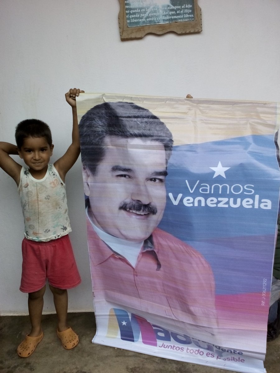 gustavoa2004's tweet photo. Con la revolución Bolivariana y Chavista los niños y niñas de la patria tienen su futuro garantizado! https://t.co/X3AACXPfcN