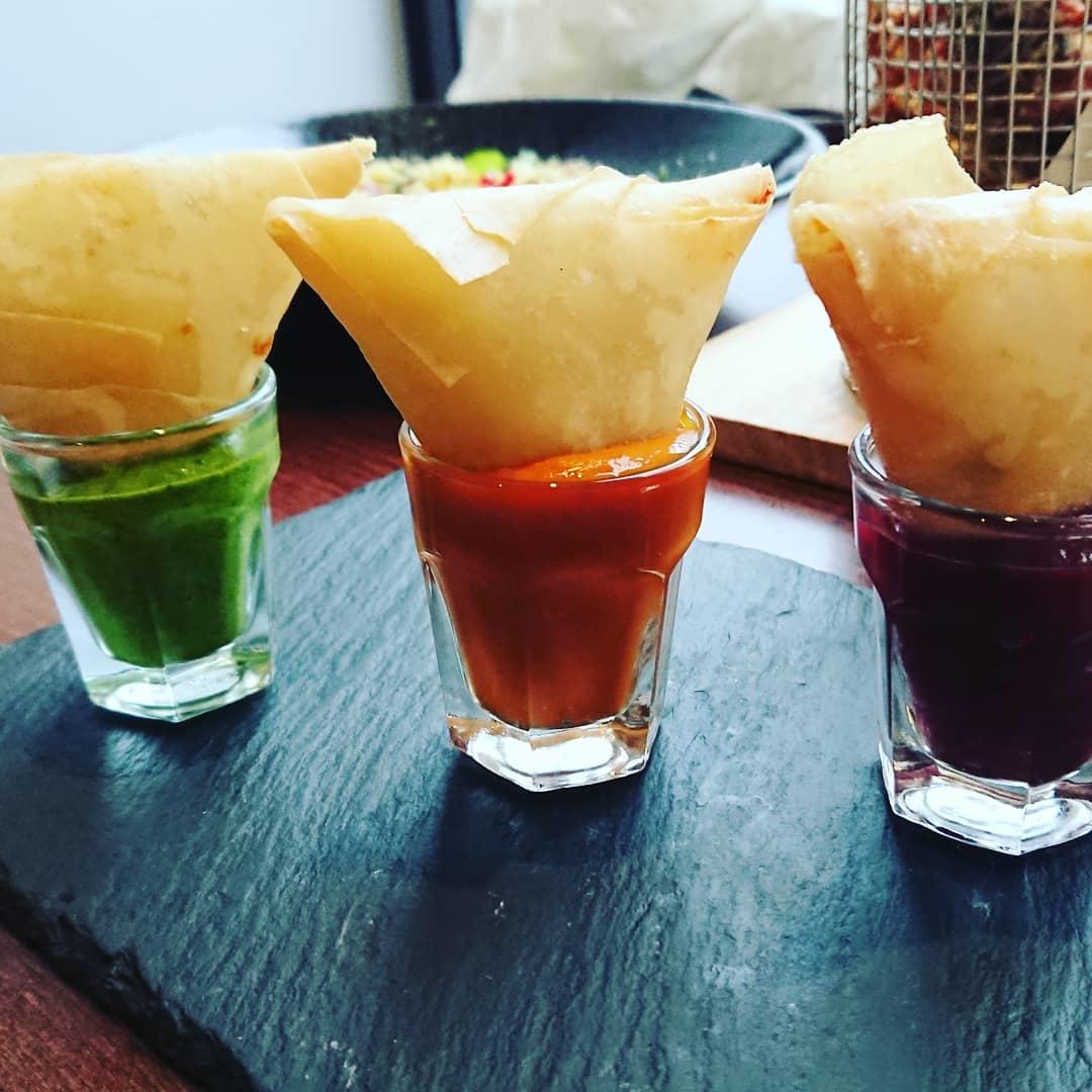 PureCooking's tweet photo. Our goat's cheese Samosas are not only delicious but make for a great photo opportunity! 🙌
(📸 therealmanju)
#PureIndianCooking #London #Indian https://t.co/Jo8Wdyo0Gw