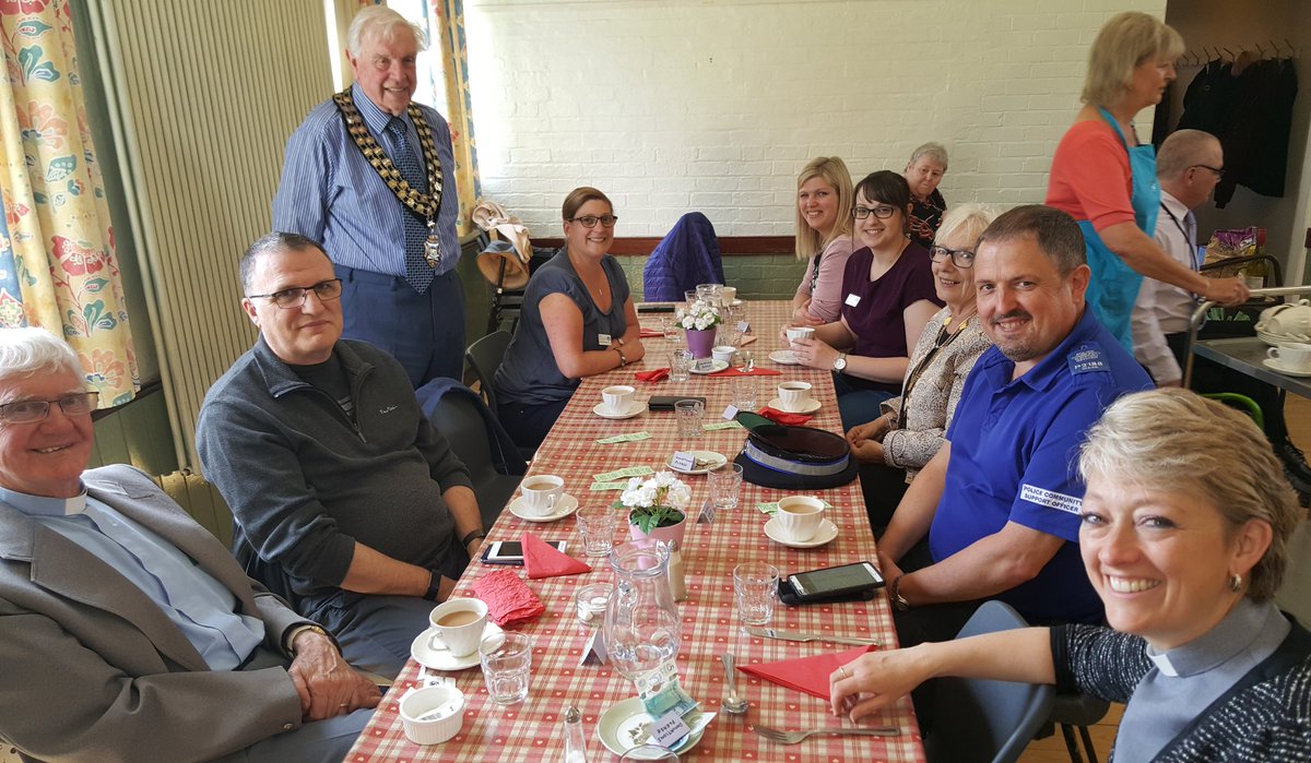 Yesterday was the official launch of the Age UK Lindsey Horncastle lunch club. Guests including the Mayor of Horncastle, enjoying the event. Thanks to TED and Lincs CoOp for support!  #FightingLoneliness @AgeUKLindsey @ted_EastLindsey @lincscoop @NewsHorncastle