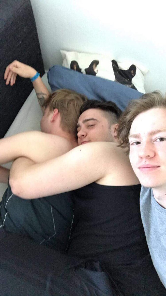 Ambush_ZC's tweet image. Det var ikke det jeg mente med at mit Acd. Team skulle huske at have det sjovt og hygge sig 😅

Vil IKKE vide hvem der råbte #ITSANAMBUSH