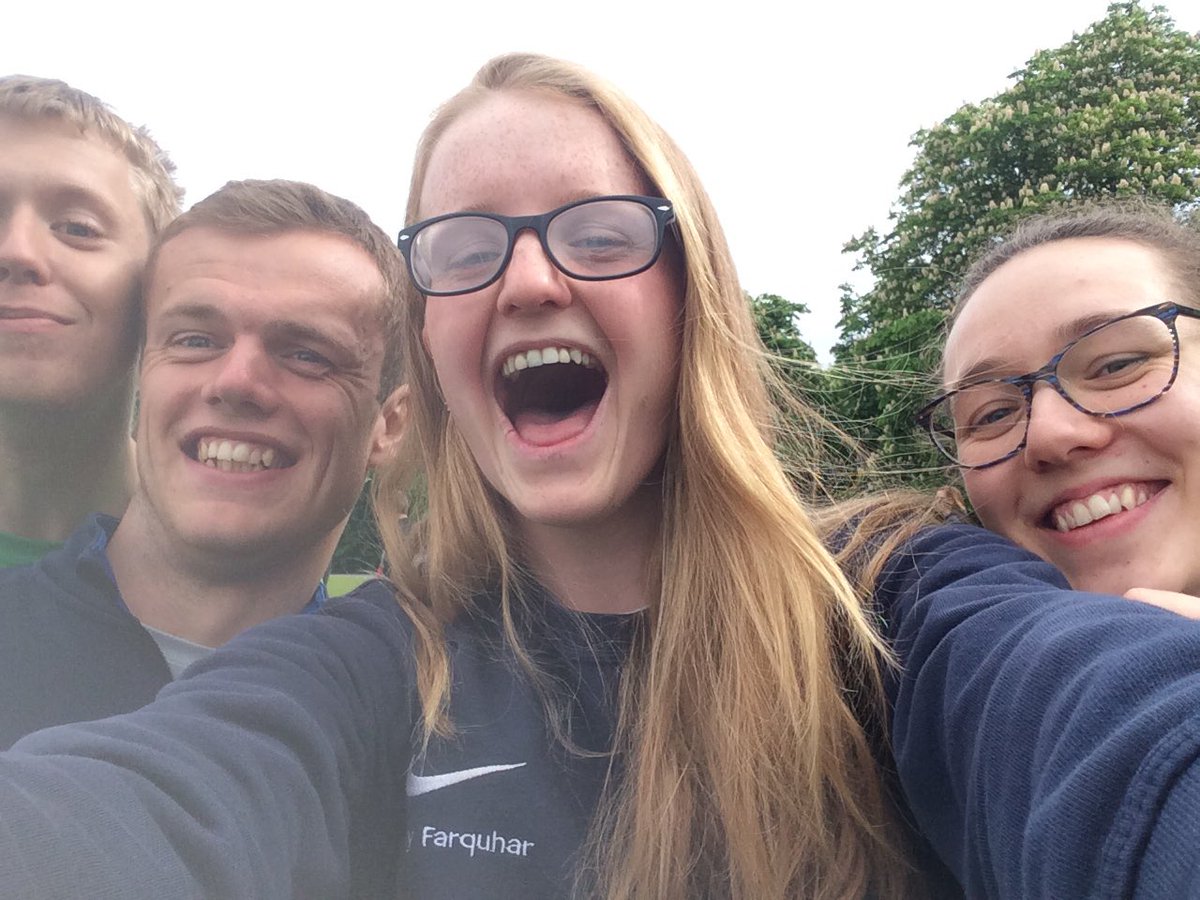 OUTriC's tweet photo. Say hello to your Twitter correspondants for the day #shoethetabs #ultimatedomination #ultimatechat https://t.co/mQejsgE957