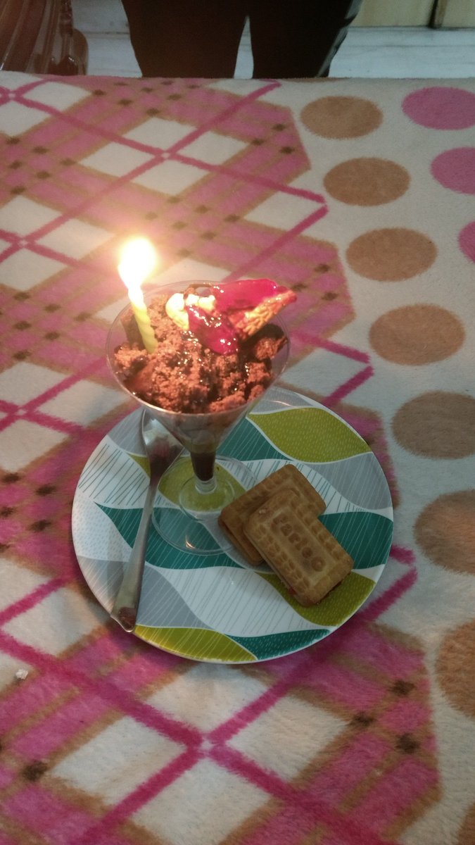 geetztandon's tweet image. #SamsungRefrigerator my little memories blow my mind when it cms to #MomsLoveNonStop  kyuki.. I use to spend max time WD my mom in kitchen after my school. It was fun fr me to help her in kitchen..my sketch VL prove hw njyable it cd be❤️