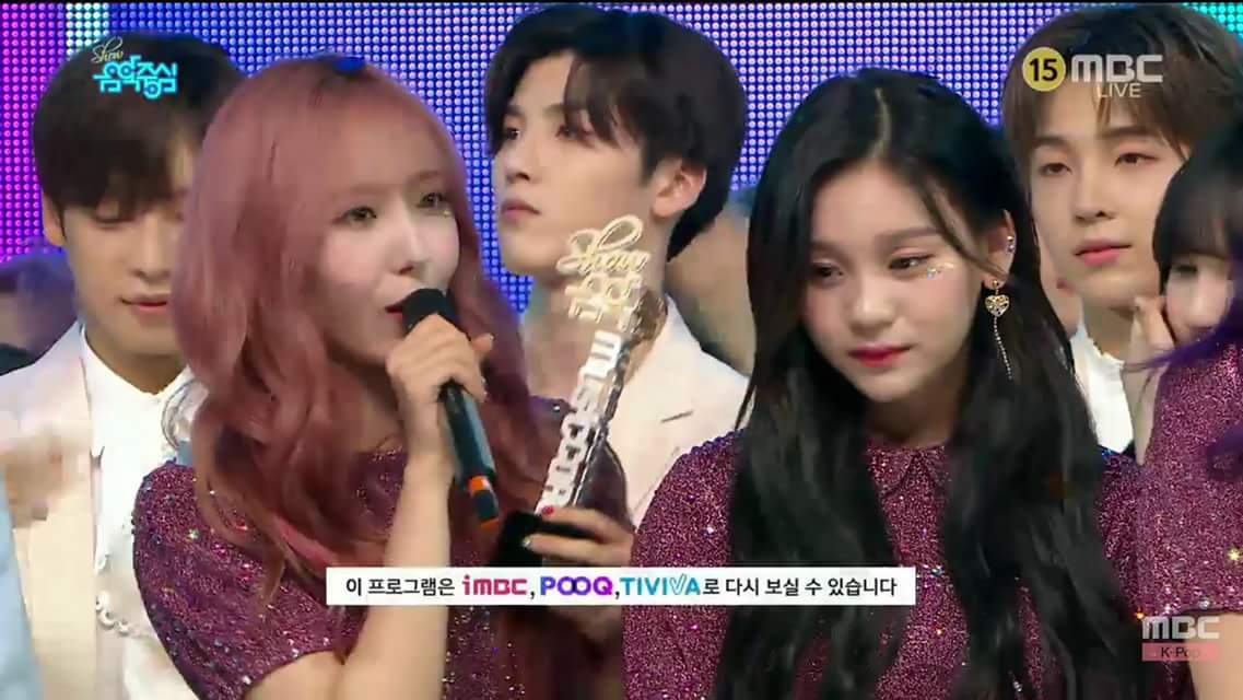 everydaykpop1's tweet photo. สาวๆ #GFriend ชนะในรายการ MBC Music Core ยินดีกับสาวๆด้วยนะครับ 🎉
#TFTMN5thWin #TimeForTheMoonNight5thWin
#여자친구 https://t.co/7CmCQJa2cc