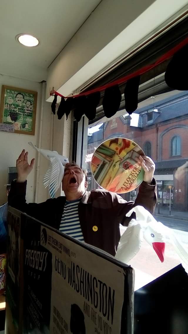 StaticRecords's tweet photo. Call in today and get free advice on getting rid of record collections. DISCO Twister at 2pm.
#staticrecords https://t.co/rGbnpCfL8h