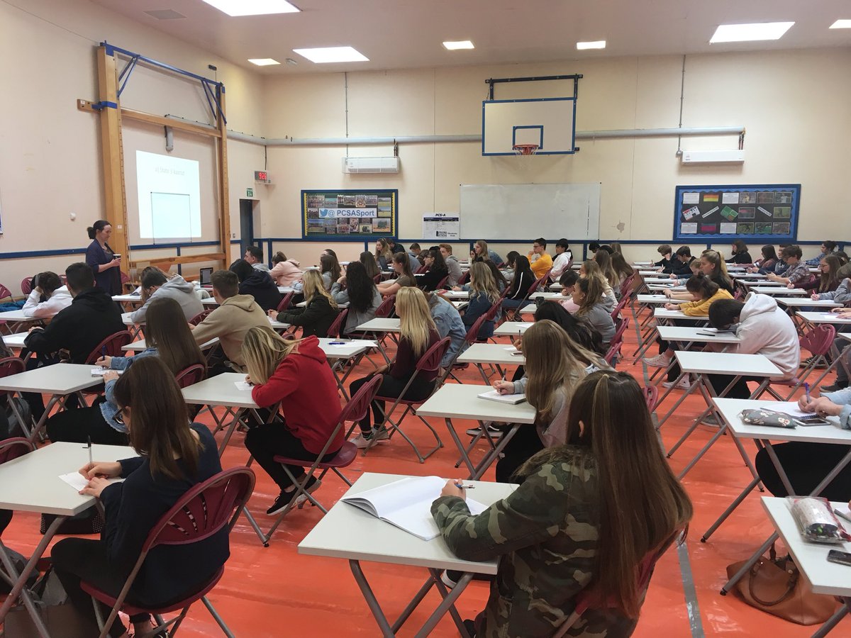 PrioryGCSERE's tweet photo. 90 Year 11s in on the last Saturday before their exams. WOW! Well done all @Priorycsa https://t.co/sA6WG9OZNs