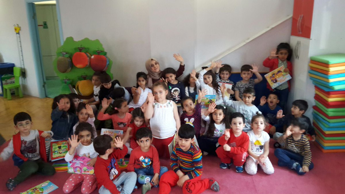 Eğitimci Yazar Mehtap Şenkaya'nın İmza günü ve Masal İstasyonu Programı Malatya - Özel Melahat Abla Anaokulu'ndaydı Özel Melahat Abla Anaokulu <a href="/ErkenCocuklukk/">Mehtap ŞENKAYA</a>