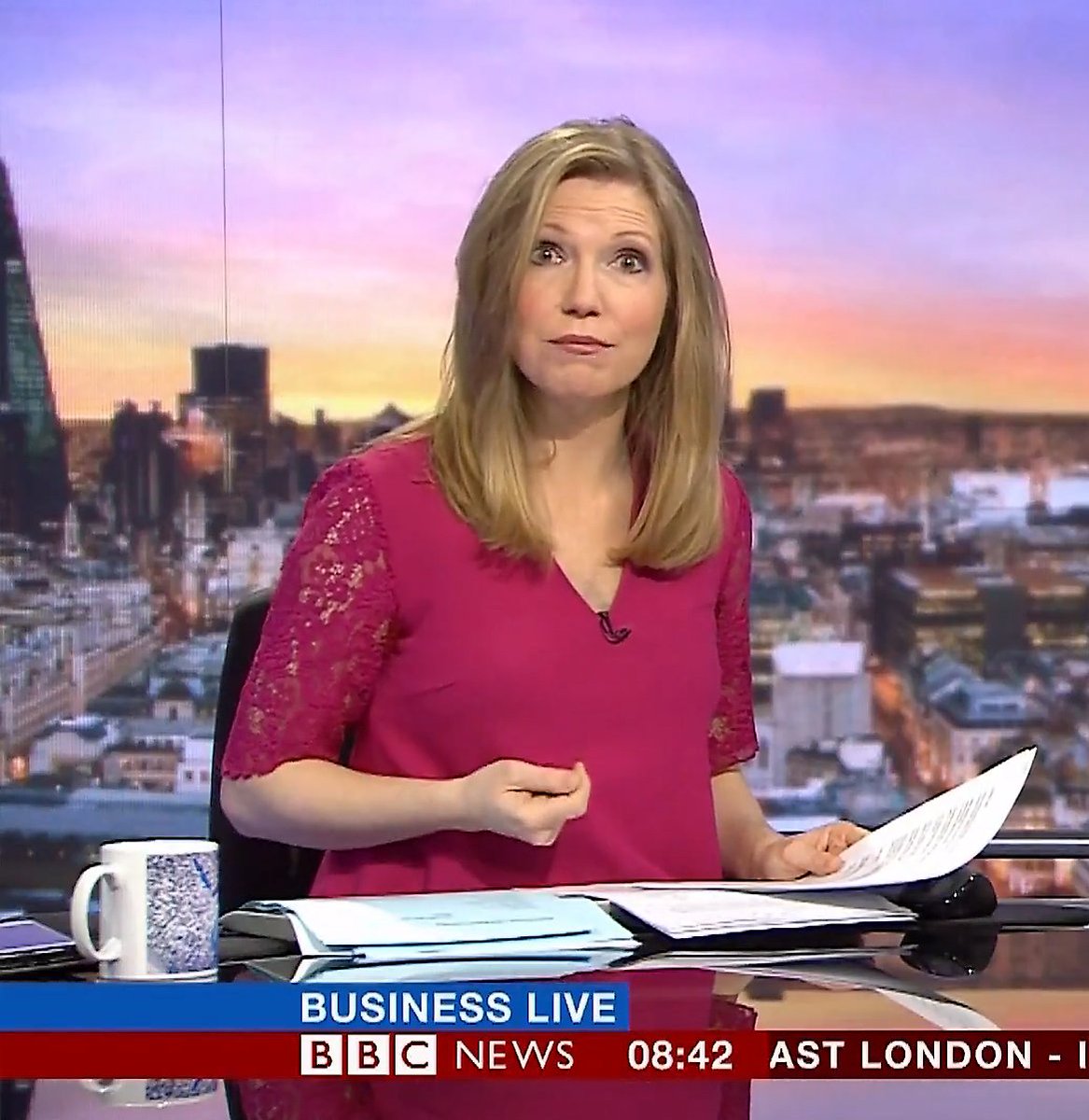 CharmGentFan's tweet photo. The wonderful #AliceBaxter looking glamourous and gorgeous in pink. Alice has the best smile on the #BBC. I hope we get to see her present #BBCBreakfast one of these days ;) https://t.co/HXrWwf2Gyx
