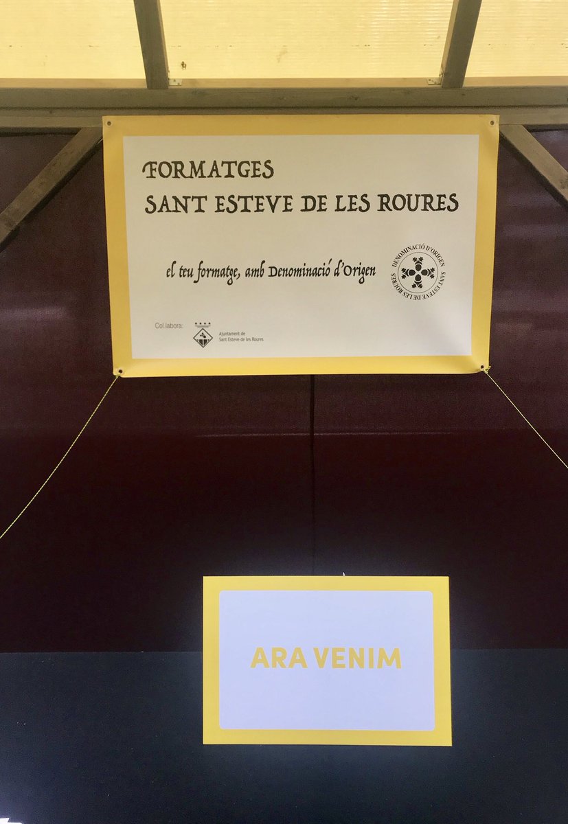 raulpresseguer's tweet photo. Al #LactiumVic hi podeu trobar tota classe de formatges... fins i tot aquests!
@st_esteveroures https://t.co/SKdmYByaYq
