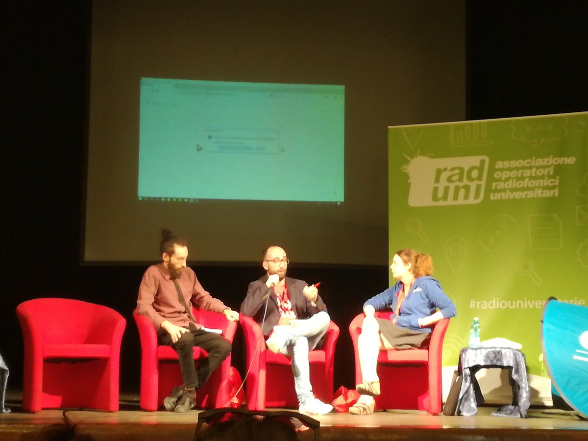 radioeco's tweet photo. #fru18
Comincia l'assemblea nazionale @rad_uni @UnicaRadio #radiouniveraitarie https://t.co/dZfZy8IZEV