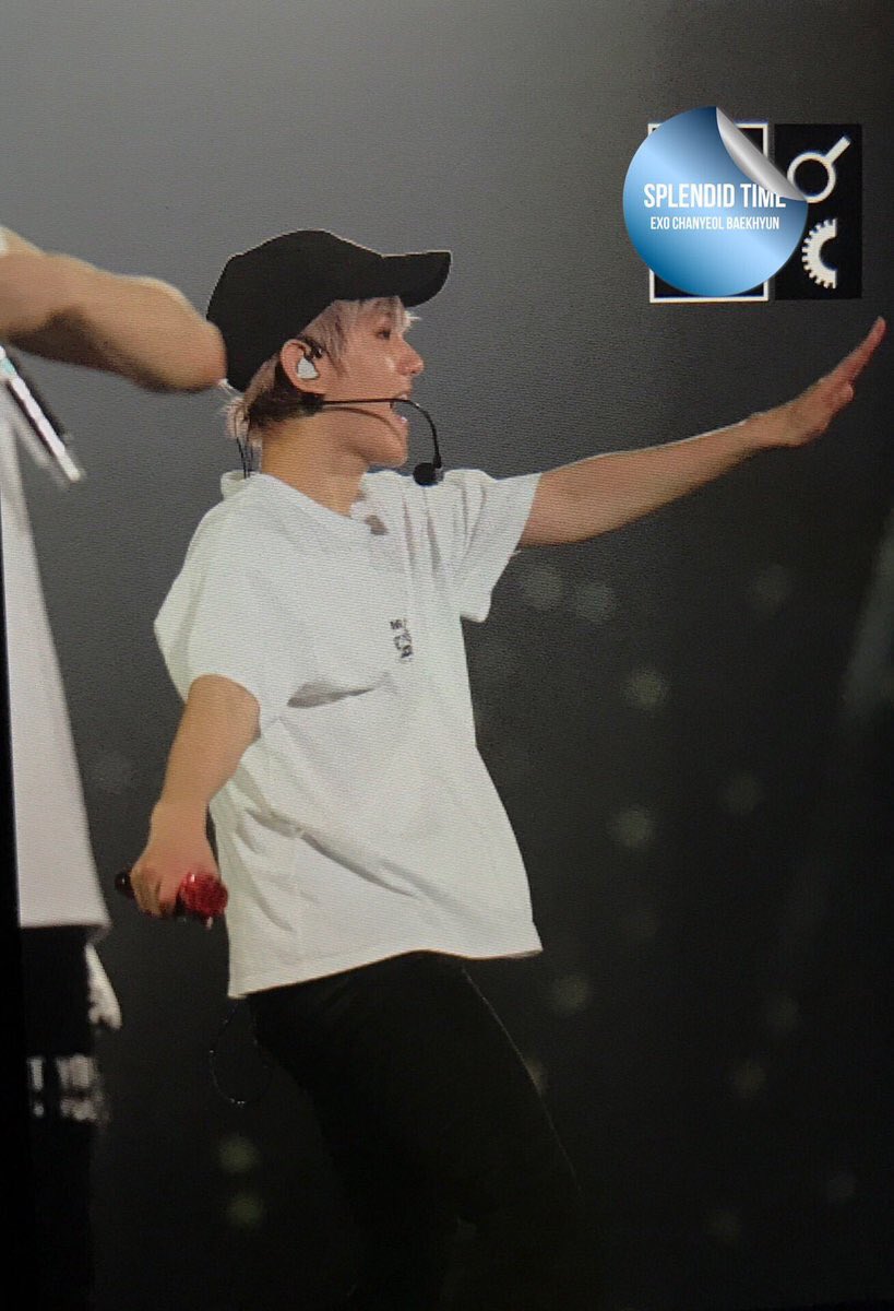 EXO_MyanmarTeam's tweet photo. [FANCAM] 180512 Baekhyun at Magical Circus Tour in Yokohama Day 2
Cr: Splendidtime

#CBX_MagicalCircus #PremiosMTVMiaw  #MTVBRKPOPEXO @weareoneEXO 
#EXO_MyanmarTeam #Admin_Grace04 https://t.co/wrnQfj4a2n