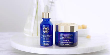 NYR_Official's tweet photo. For @SoilAssociation Organic Beauty Week, we're discussing our Frankincense Intense™ range, and the sustainable ingredients we use! #OBWW #WhatImMadeOf #Lookforthelogo https://t.co/4MbE9t1AX5 https://t.co/NwsEfMVxY5