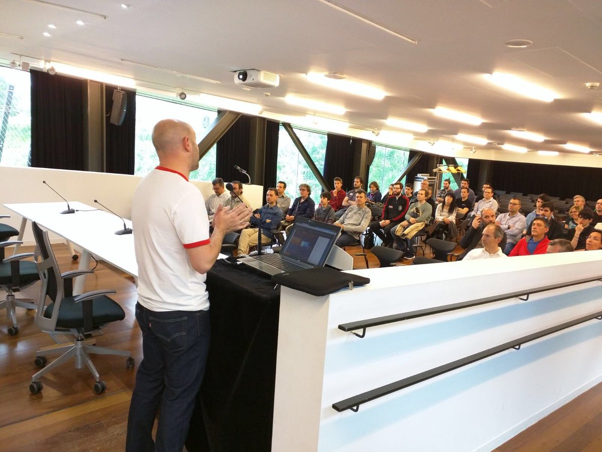 educarioja's tweet image. #ArduinoD18 #LaRiojaArduinoD18 #arduino