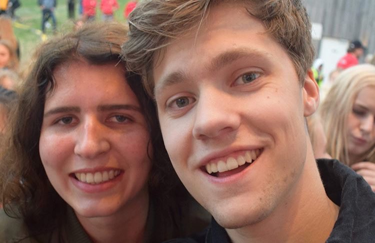 TMLDotCom's tweet photo. May 11: The Main Level with a fan in Tønsberg. {7} https://t.co/M7RR3TNmCI