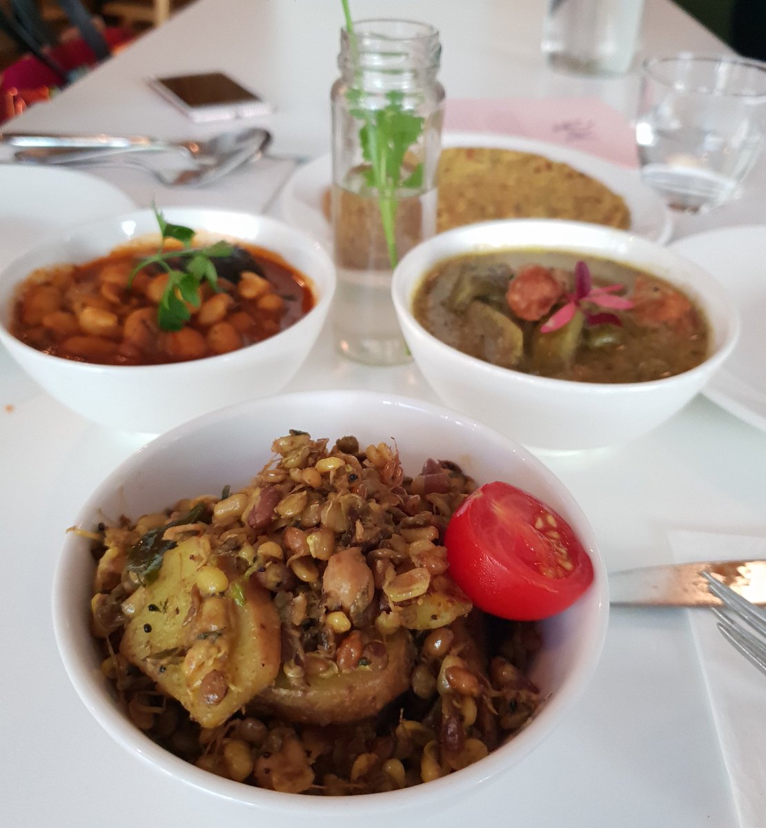 Last night's dinner at Gujarati Rasoi #vegetarian in Dalston #Hackney so fresh, delicious and light on the tummy :)