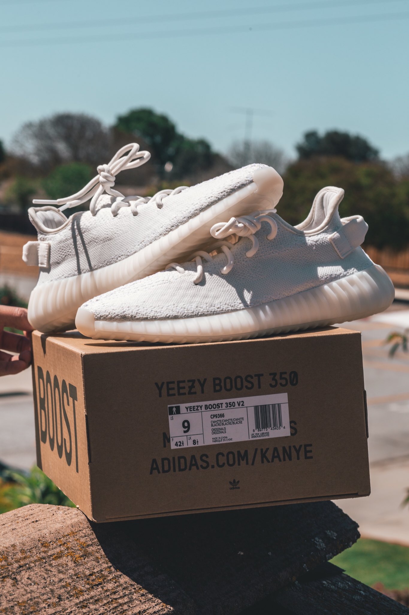 adidas Yeezy Boost 350 V2 Cream CP9366 2018 Release Date - Sneaker