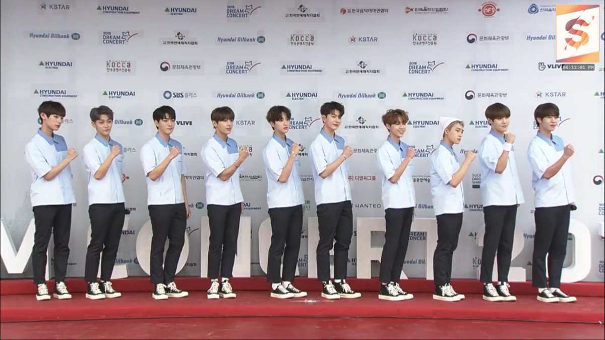 GNCD_SungyoonPH's tweet photo. 2018 DREAM CONCERT - Golden Child Red Carpet
📎https://t.co/N8SvNeDHp6
#Golden_Child #골든차일드 #Sunyoon #Y #2018DreamConcert https://t.co/mxm0FfOd5S