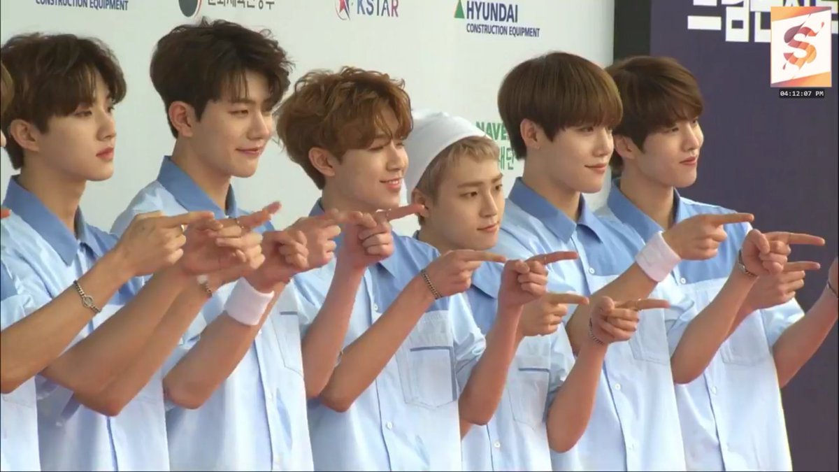 GNCD_SungyoonPH's tweet photo. 2018 DREAM CONCERT - Golden Child Red Carpet
📎https://t.co/N8SvNeDHp6
#Golden_Child #골든차일드 #Sunyoon #Y #2018DreamConcert https://t.co/mxm0FfOd5S