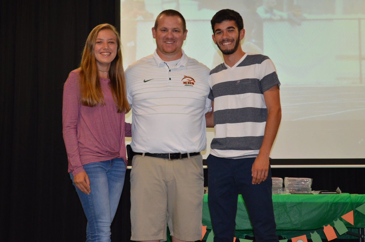 MosleyTrack's tweet photo. Principal's Choice Award goes to Ella &amp; Aidan!  Congratulations! Four years of Track &amp; Field at MHS.  That's a lot of commitment to the team! Best of luck for the future! 🐬 #FinFast https://t.co/ypltzWvPoY