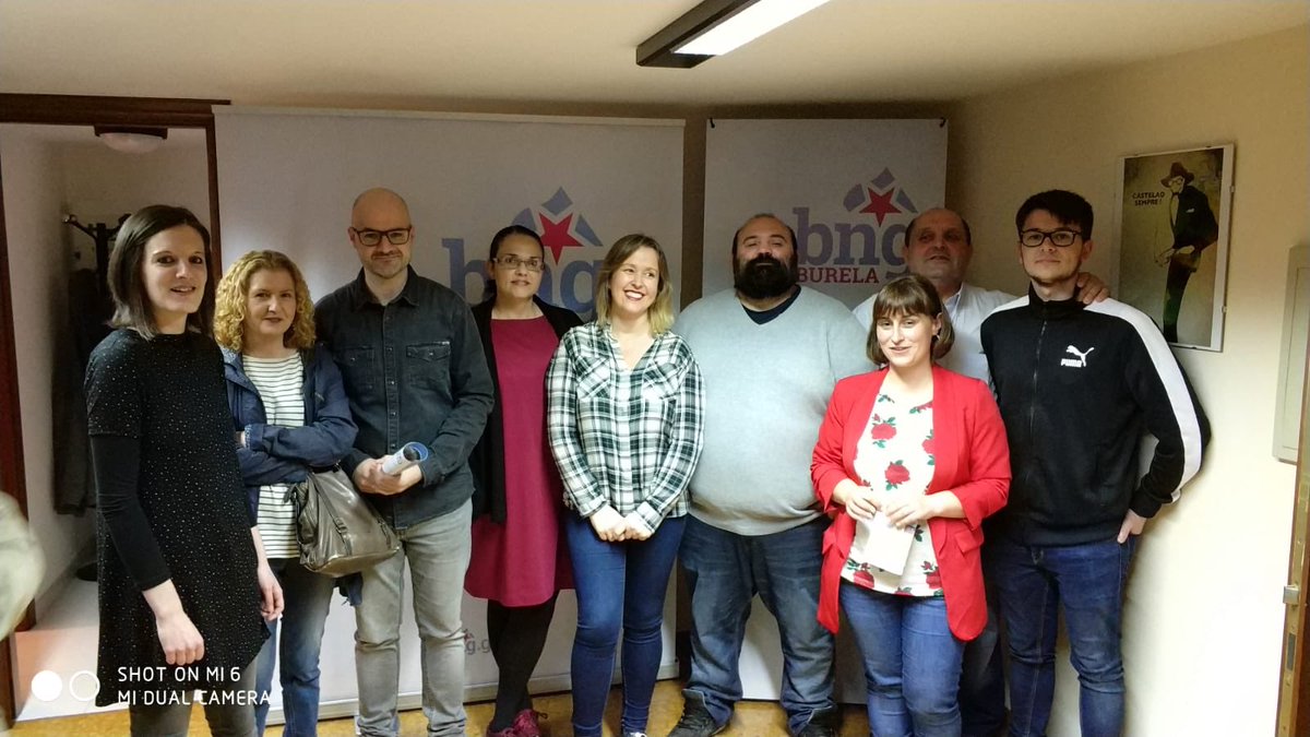 Queda inaugurada a nova sede do <a href="/obloque/">BNG - Bloque Nacionalista Galego</a> en Burela. `★ˎ🍾
Estades na vosa casa, non tedes máis que chamar. 🏠🛎