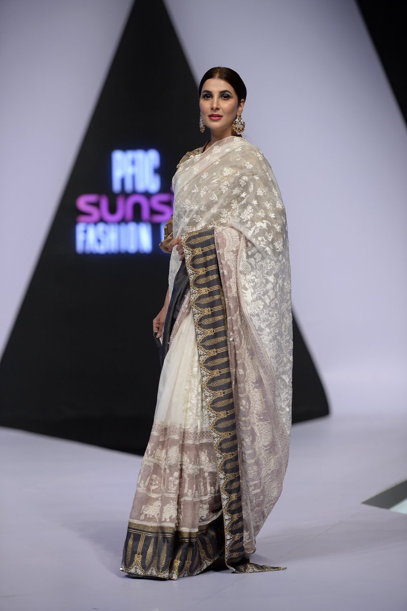 MediaSpringPk's tweet photo. #Throwback to #PSFW18 @habib_areeba walk for #NidaAzwer https://t.co/XKzbLlEceE