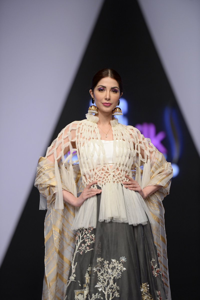 MediaSpringPk's tweet photo. #Throwback to #PSFW18 @SabeekaImam walk for #NidaAzwer https://t.co/1fOlX07g9e