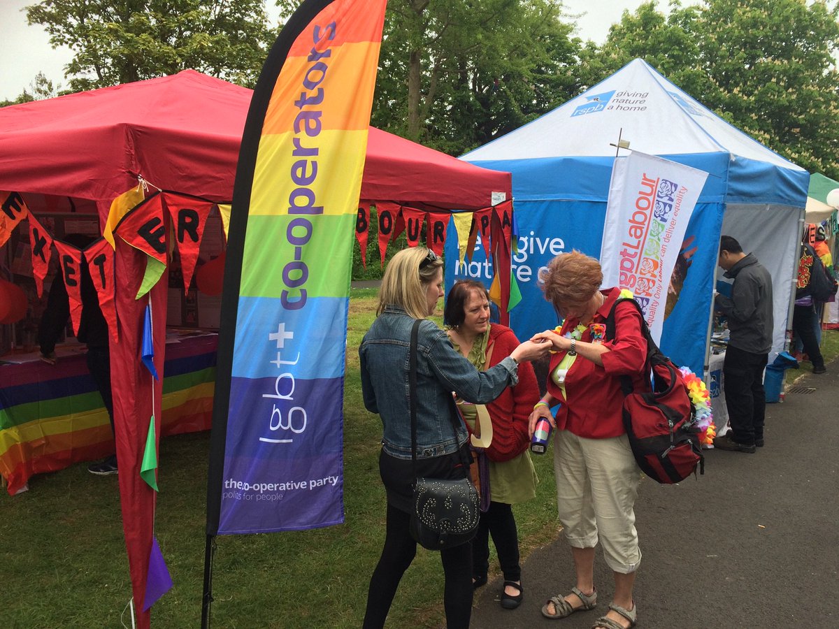 LGBTLabourSW's tweet image. Thanks to members from across Devon who have joined @LGBTLabour &amp;amp; @CoopParty to support @exeterlabour at #Exeter Pride today