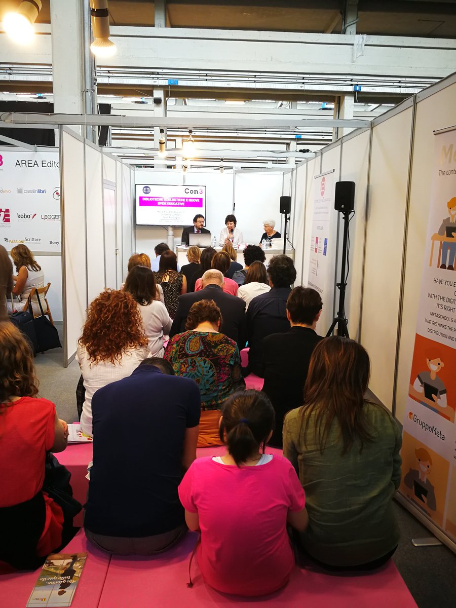 EBibliografica's tweet photo. Al #SalTo18 nella nuova #AreaEditoria si parla di #biblioteche scolastiche con Donatella Lombello, Maria Riccarda Bignamini e Gino Roncaglia #Con3 https://t.co/x6WM7KHD9O