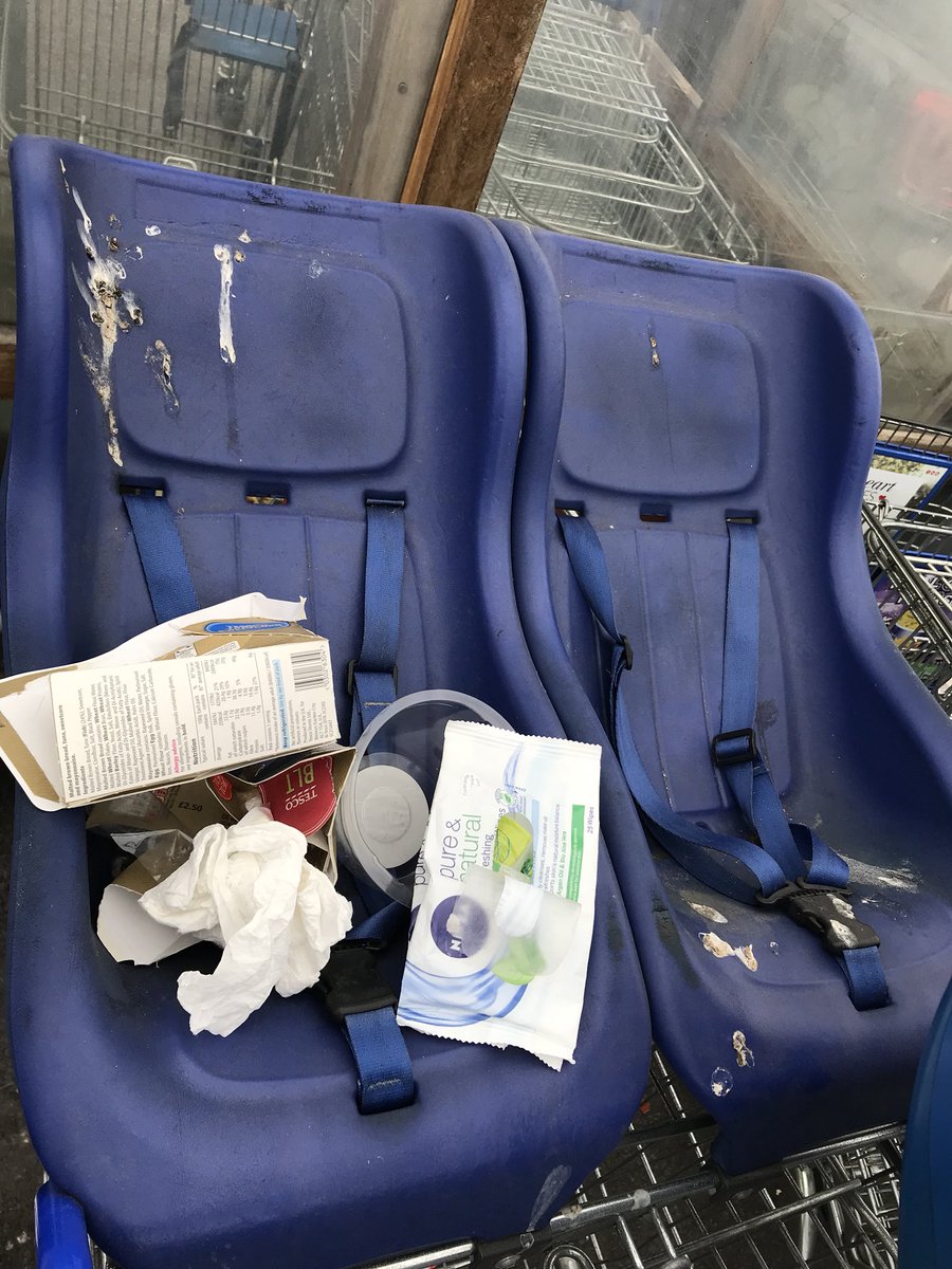 XeizusX's tweet photo. Last trolley left on a Friday afternoon. Had to carry my kids round because I refuse to sit them on bird shit!!! @Tesco #disgusting #sickoftweetingyouthesamecomplaint!!! https://t.co/NCMlLFYgFx