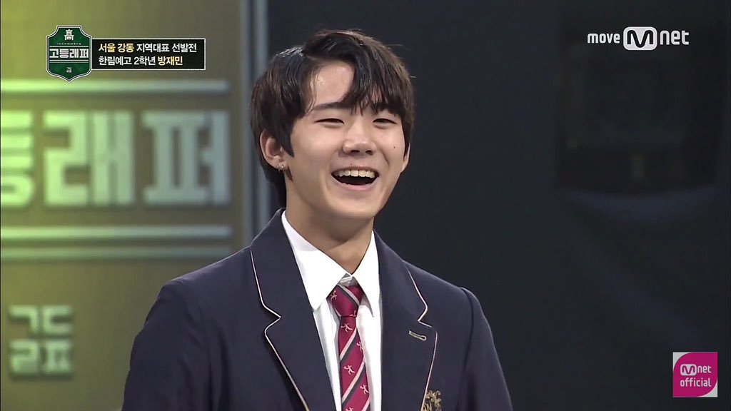 bangjaemintl's tweet photo. the comments on a fan article posted on pann with the topic of "#방재민 being a representative of 'face that gets divided opinion from public" that was translated by pannative https://t.co/VzBtHxKV5P