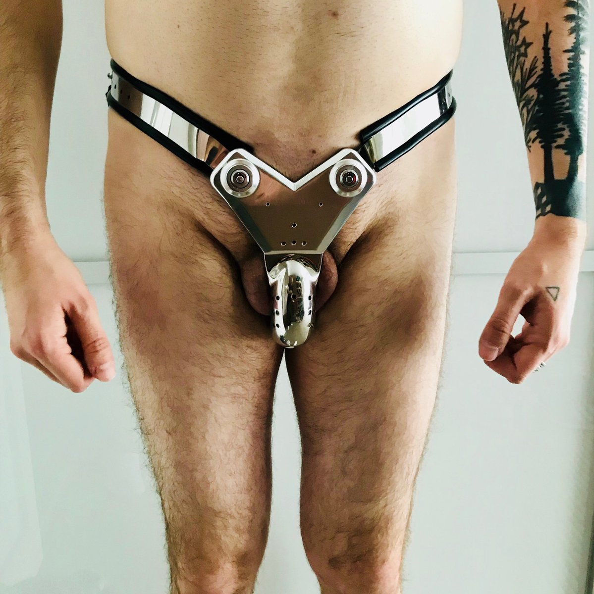 cuteplaytoy's tweet photo. : what the hell just happened?! #fetishlife #chastity #chastityboy #gayfetish #stopwanking https://t.co/NYlXveIl3c