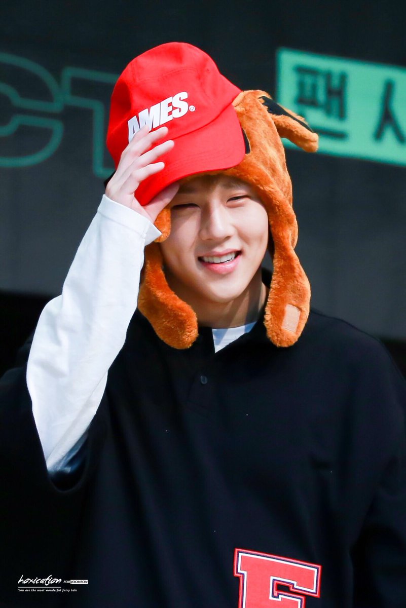 Hoxication1006's tweet photo. 180512
#์ฃผํ #JOOHEON #KINGHONEY
@OfficialMonstaX https://t.co/TBkpen2Jv9