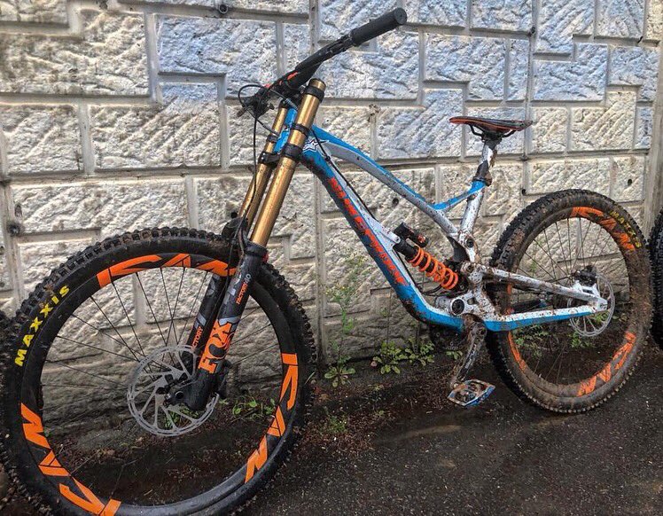 i01092050801's tweet photo. #nukeproofbikes #nukeproofpulse #DH #downhillmtb #dhbike #icankorea #icanbikes #γγ¦γ³γγ« #γγ¦γ³γγ³γγ€γ― #γ«γΌγγ³γγ€γΌγ« https://t.co/KSUSiO674e