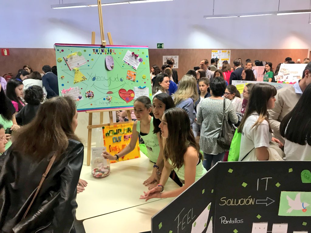 sailormerqury's tweet image. La próxima vez que alguien diga que las a chicas no les gusta la tecnología les enseñaré estas fotos 🤟👩🏻‍💻👩🏻‍🔬👩‍🚀 

Hoy en @technovation con @T3chFest 🎉🎉

¡¡92 equipos de 3 a 5 chicas sólo de Madrid!! 

@empowertocode #TechnovationChallenge #WomenInSTEM