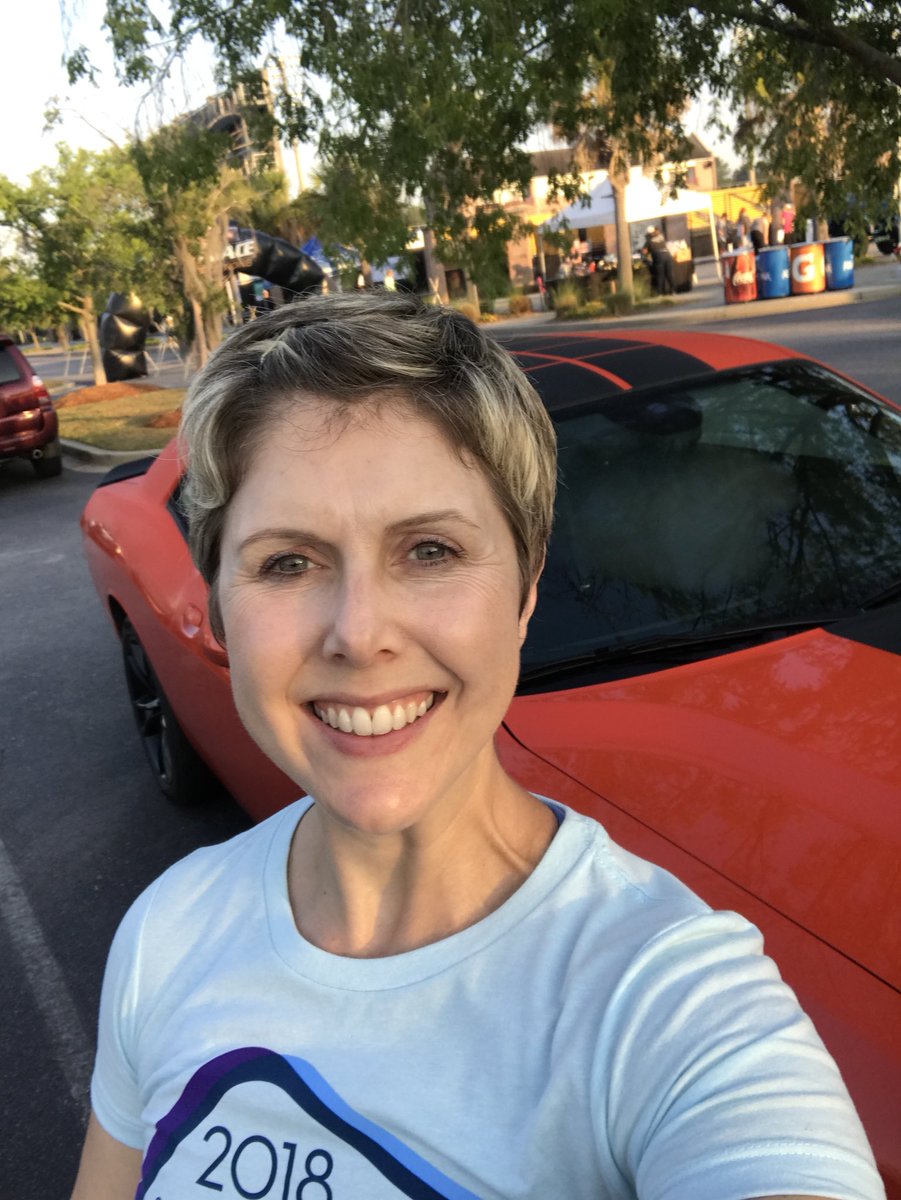 hollyannfisher's tweet photo. Even #Fran comes with me to the #MomsRun benefiting @ppdsupportchs  😎
#run4ruth #stand4moms #chsruns #chs https://t.co/jRElbuhEQ7