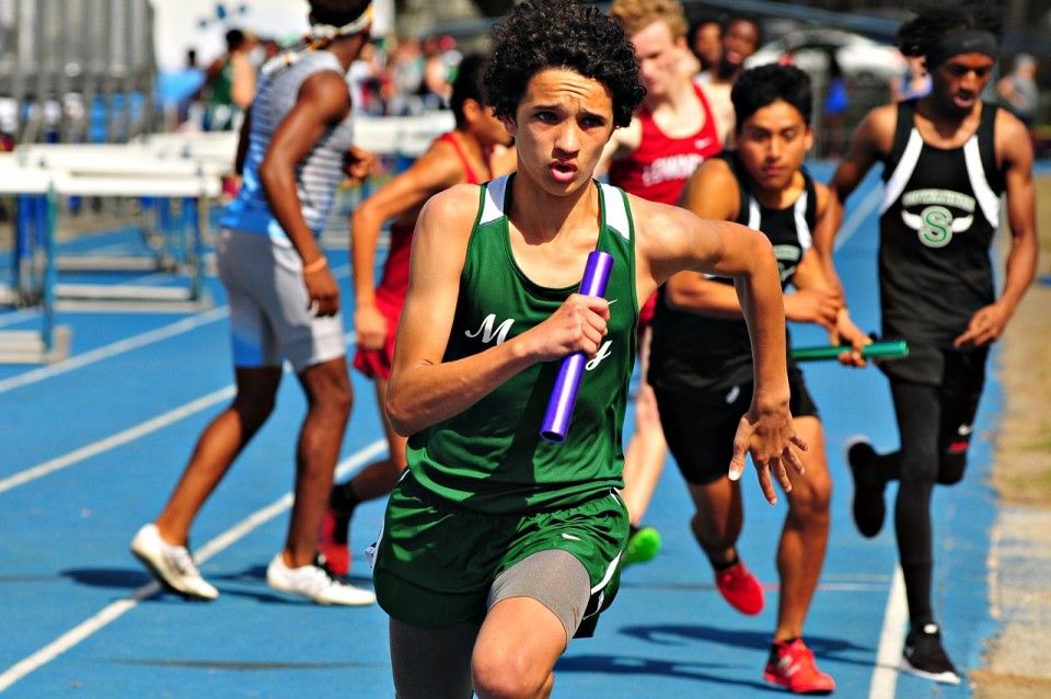 MosleyTrack's tweet photo. Newcomer of the Year goes to Angel &amp; Kaden.  Two freshman who set the track on fire this year!  Can't wait to see what the future holds!  🐬#FinFast https://t.co/OQ3WX5j0lc