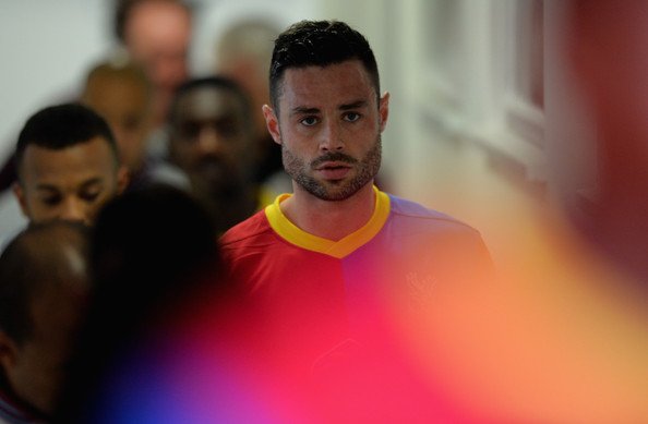FYPFanzine's tweet photo. Tomorrow could be the last time we see Damien Delaney in a Palace shirt. That time might have already passed us by. But there is so much to celebrate about the Irishman’s time at the club. //Thread #cpfc https://t.co/zlb9N0U1q4