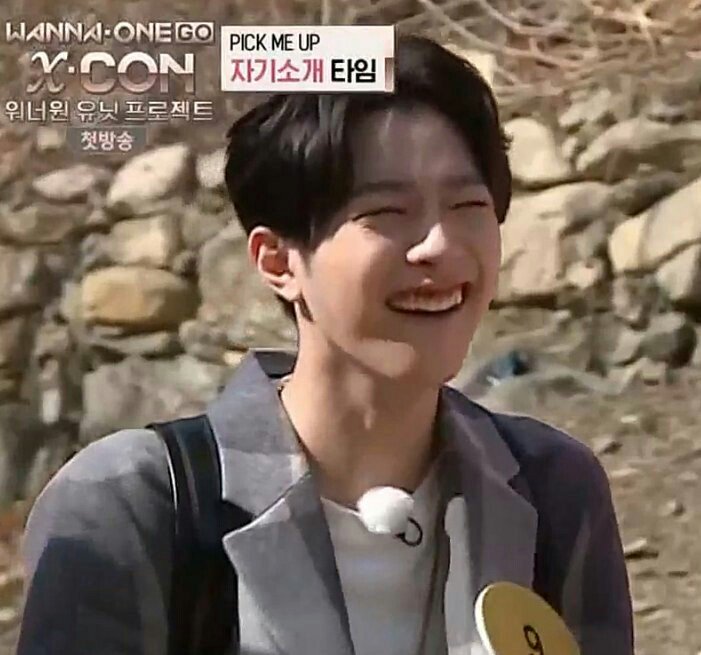 edcurrylai30's tweet photo. King of reaction 😂 #라이관린 https://t.co/MUJrslKEef