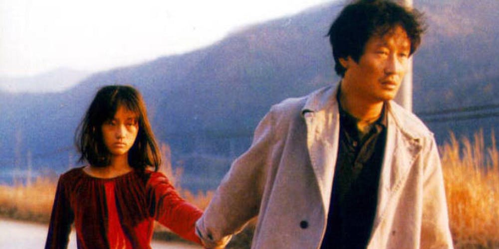 radiantcircus's tweet photo. #SCREENQUEST [10 MAY]: We went to see A PETAL (1996) @koreanfilmfest @KCCUK the other night. Introduced by Asia film expert Tony Rayns, the event was part of an ongoing series of free film nights, Korean Novels On Screen (until 28 JUN). Here's our writeup: https://t.co/pPvs8hA7In https://t.co/tjkJi4fW3K