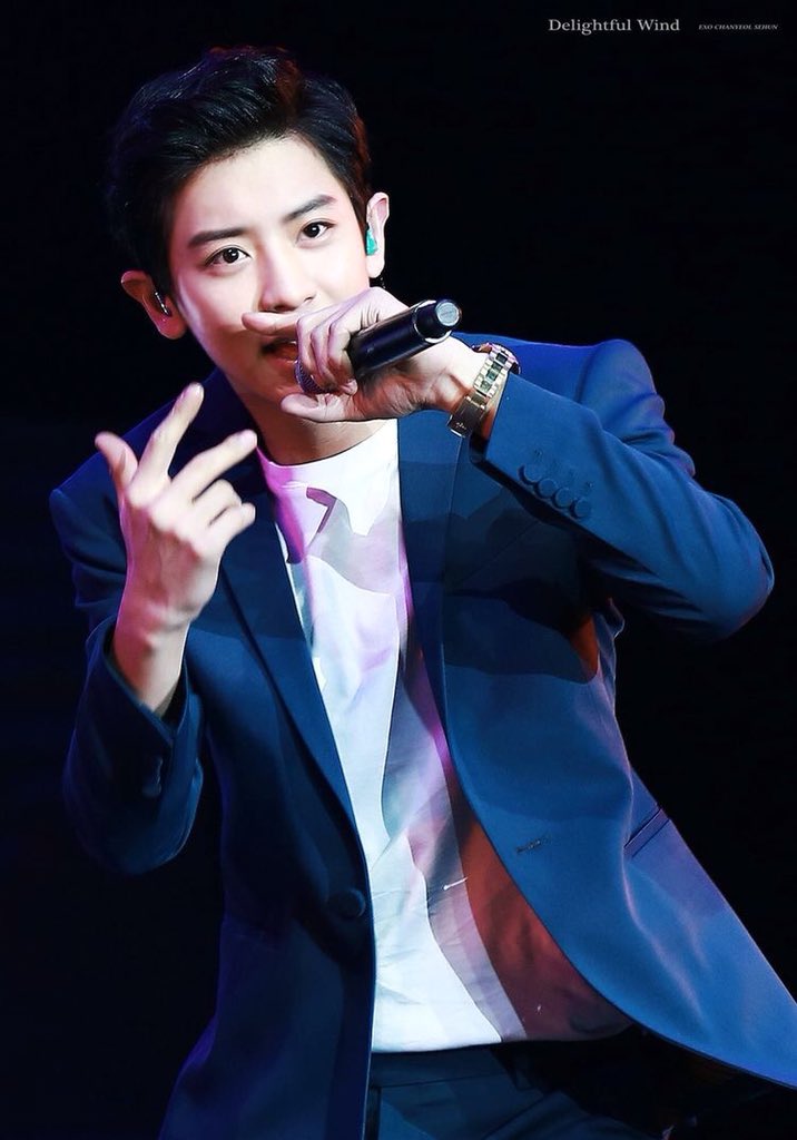 จงอวยชานยอลให้มากกว่าที่พี่เขาอวยตัวเอง tweet media